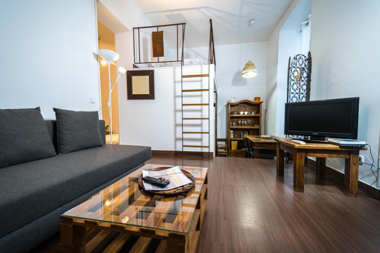 Singular Apartamento En Delicias By Bebalmy Madrid Exteriör bild